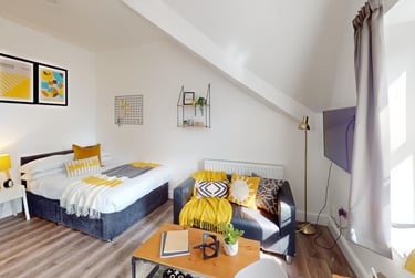 2 bed house, Edge Lane, Fairfield, Liverpool, L79LB - Image 2