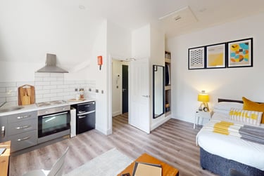 2 bed house, Edge Lane, Fairfield, Liverpool, L79LB - Image 1