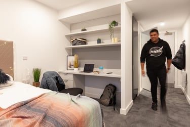 true Apartment 6-bedrooms - Image 2