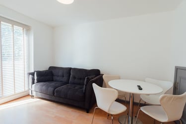 4 bed house, Havelock Street, City Centre, Loughborough, LE115DH - Image 2