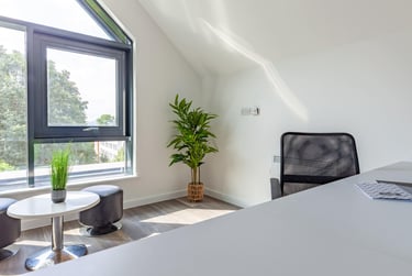 Penthouse Apartment - Image 4