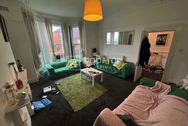 8 bed house, Consort Terrace, Woodhouse, Leeds, LS31ET - Image 4