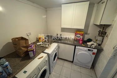 8 bed house, Consort Terrace, Woodhouse, Leeds, LS31ET - Image 8