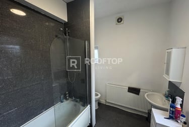 8 bed house, Consort Terrace, Woodhouse, Leeds, LS31ET - Image 11
