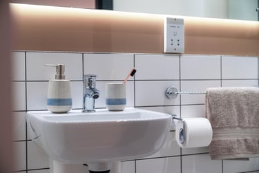 Platinum Plus En suite (Loft) at Leonardo, 8 Great George Street, City Centre, Leeds, LS28GZ - Image 6