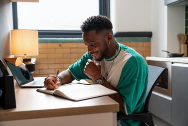 Gold Plus Loft Apartment - Image 2