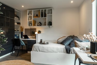 Luxe Plus Studio - (Premium Studio) - Image 1