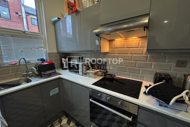 4 bed house, Pennington Terrace, Rampart Road, Leeds, LS62JJ - Image 4