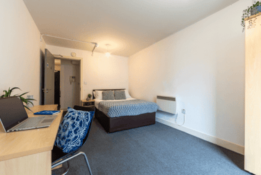 Gold Non Ensuite Top Floor at The Grafton, 60 Grafton Street, Ardwick, Manchester, M139NT - Image 2