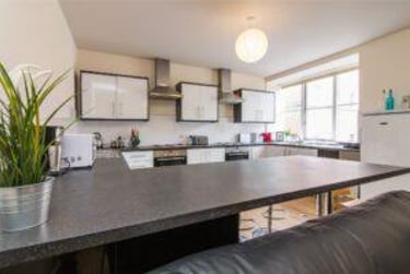 Platinum Non Ensuite - Image 6