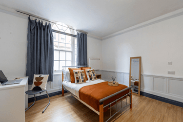 Platinum Non Ensuite - Image 1