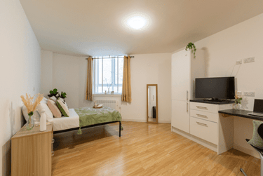 Platinum Studio - Image 2