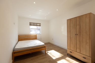 2 bed house, Park Road, City Centre, Loughborough, LE112ED - Image 2