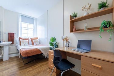 Bronze Non Ensuite - Image 1