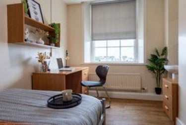 Silver Non Ensuite - Image 4