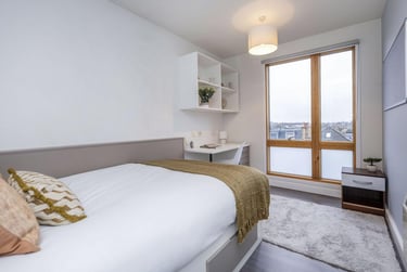 Premier Ensuite at Charles Morton Court, 37-43 Green Lanes, Newington Green, London, N169BS - Image 2