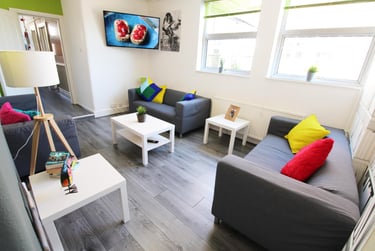 8 bed house, Grange Road, Newton, Chester, CH22AN - Image 3