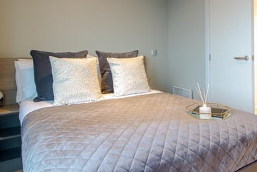 Deluxe 2 Bed Apartment - Image 5