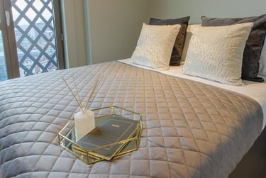 Penthouse 2 Bed Apartment at Symons House, Belgrave Street, Burley Park, Leeds, LS28DD - Image 3