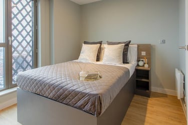 Penthouse 2 Bed Apartment at Symons House, Belgrave Street, Burley Park, Leeds, LS28DD - Image 23