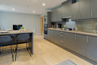 Classic 5 Bed Ensuite - Image 22