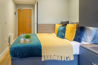 Club Studio at Symons House, Belgrave Street, Burley Park, Leeds, LS28DD - Image 5