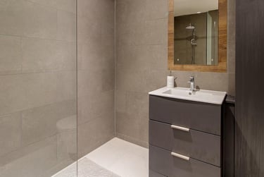 Penthouse 1 Bed Apartment at Symons House, Belgrave Street, Burley Park, Leeds, LS28DD - Image 15