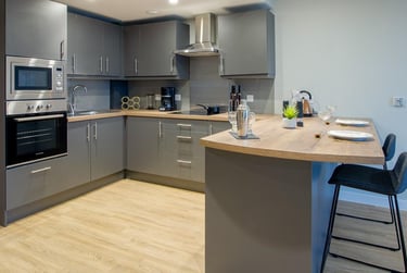 Penthouse 1 Bed Apartment at Symons House, Belgrave Street, Burley Park, Leeds, LS28DD - Image 27