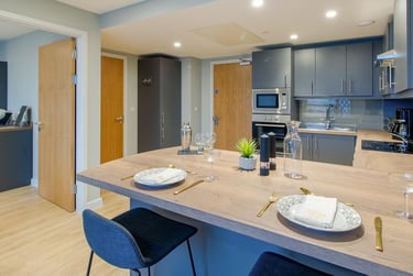 Penthouse 1 Bed Apartment at Symons House, Belgrave Street, Burley Park, Leeds, LS28DD - Image 31