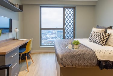 Penthouse 1 Bed Apartment at Symons House, Belgrave Street, Burley Park, Leeds, LS28DD - Image 33