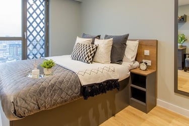 Penthouse 1 Bed Apartment at Symons House, Belgrave Street, Burley Park, Leeds, LS28DD - Image 34