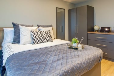 Penthouse 1 Bed Apartment at Symons House, Belgrave Street, Burley Park, Leeds, LS28DD - Image 36