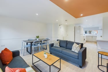 6 bed house, Mint Road, City Centre, Leicester, LE27EB - Image 2