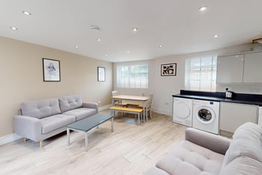 6 bed house, Gregory Street, Lenton, Nottingham, NG72LR - Image 2