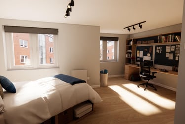 Platinum En Suite at St Peters Court, Midland Way, Lenton, Nottingham, NG73EU - Image 2