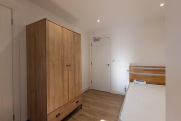 2 bed house, Park Road, City Centre, Loughborough, LE112ED - Image 1