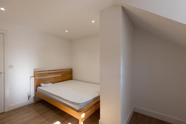 2 bed house, Park Road, City Centre, Loughborough, LE112ED - Image 2