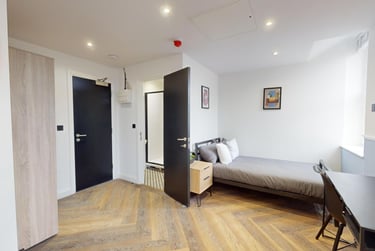 1 bed house, Thurloe Street, Victoria Park, Manchester, M145SG - Image 2