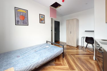 1 bed house, Thurloe Street, Victoria Park, Manchester, M145SG - Image 1