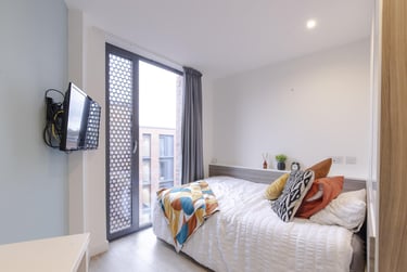 Bronze Studio - Image 2