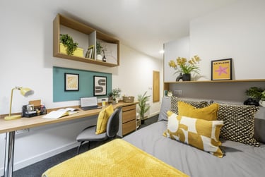 Gold Ensuite at The Elements, Bramall Lane, City Centre, Sheffield, S24FQ - Image 1