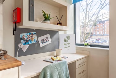 Standard Studio at Mercury House, St Peters Road, Central, Bournemouth, BH12NT - Image 4