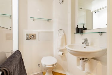 Premium Ensuite - Image 3