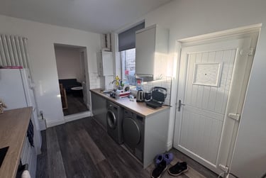 4 bed house, High Street South, Langley Moor, Durham, DH78JG - Image 4