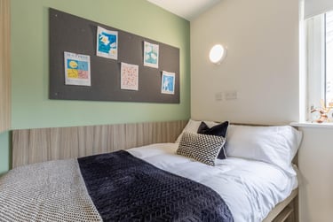 Classic Plus Ensuite at Hamwic Hall, Cook STreet, City Centre, Southampton, SO141YA - Image 1