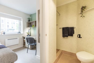 Classic Ensuite at Hamwic Hall, Cook STreet, City Centre, Southampton, SO141YA - Image 18