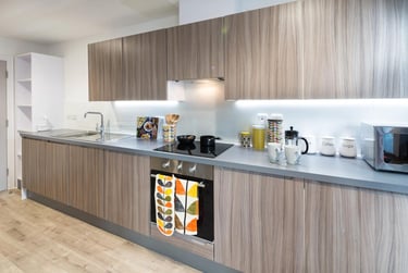 6 Bed Cluster En-suite at Lumis Student Living, 2 Southgates, City Centre, Leicester, LE15PX - Image 4