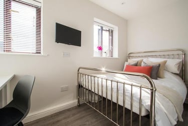 3 bed house, Victoria Court Mews, Hyde Park, Leeds, LS61PD - Image 4