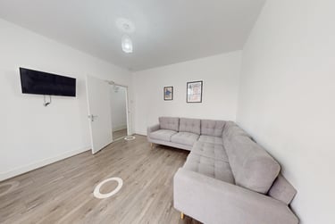 5 bed house, Harold Road, City Centre, Birmingham, B169DA - Image 2