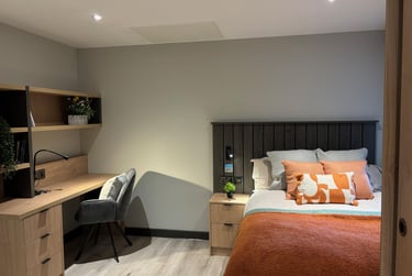 Classic Ensuite at Arcadian, 260 Huntingdon Street, City Centre, Nottingham, NG13NB - Image 13